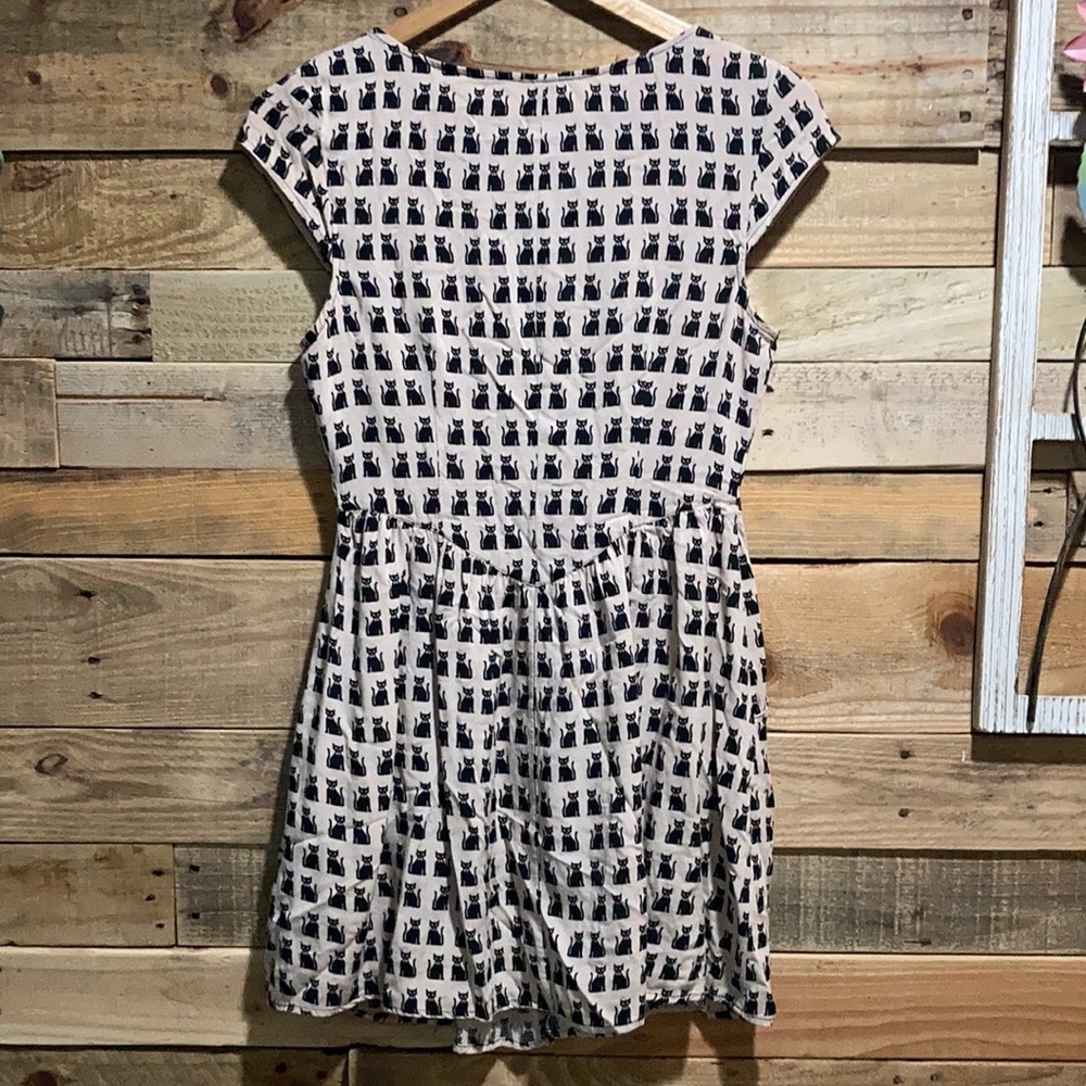 Divided, H&M Black & White Cat Dress - Picture 5 of 11